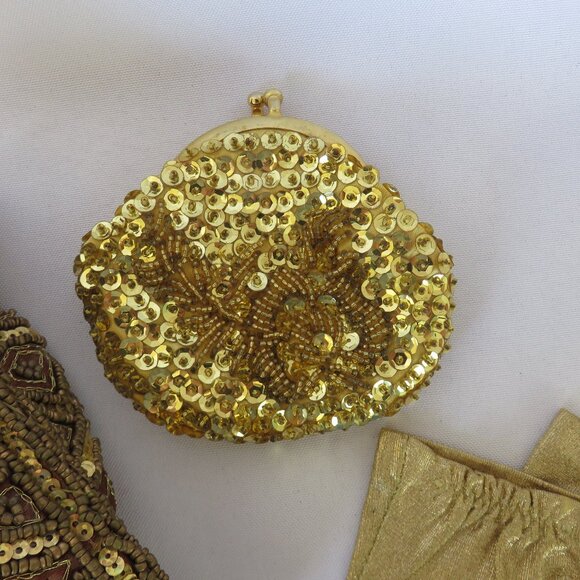Gold Sequin Drawstring Purse with Gloves and Coin Purse......325 - Picture 6 of 9